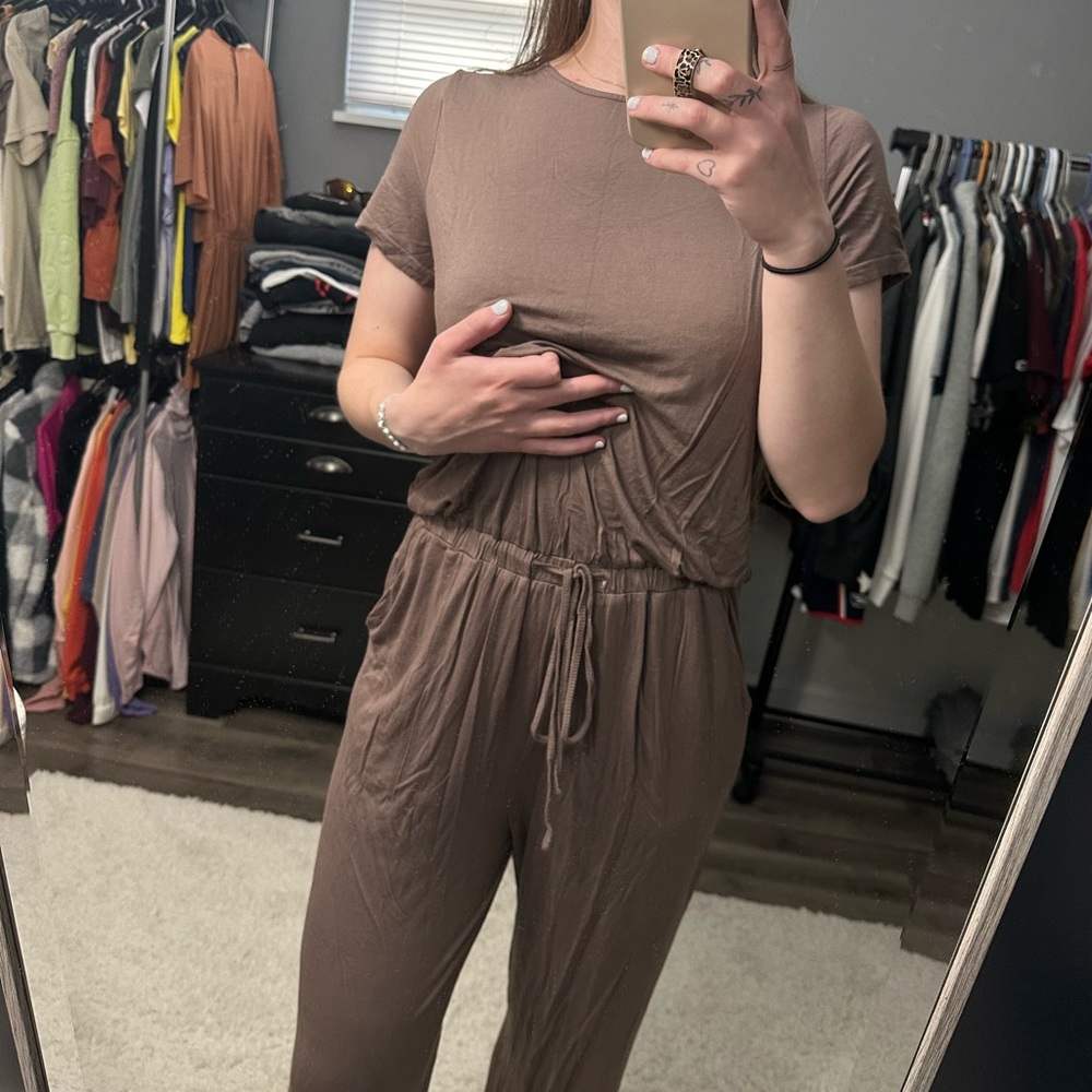 Jumpsuit - Picture 3 of 5